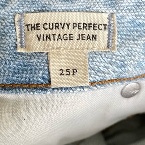 Madewell The Petite Curvy Perfect Vintage Jean in Fitzgerald Wash - Picture 9 of 12